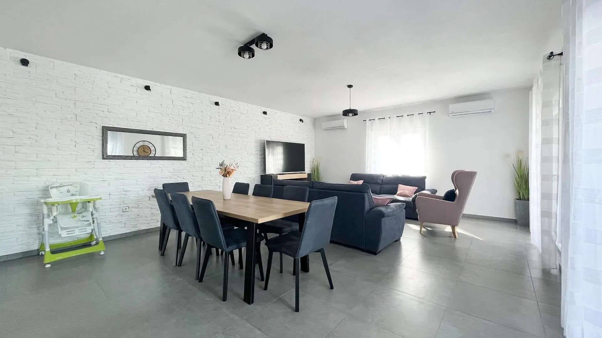 Holiday home Family Friendly House With A Swimming Pool Zadar - 22140 Villa Murvica